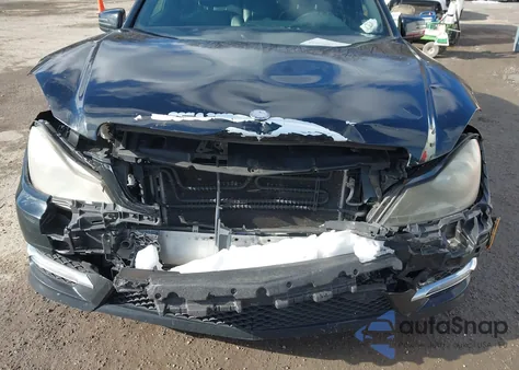 2013 Mercedes-Benz C 250 Luxury/Sport z USA, uszkodzony, nr VIN WDDGF4HB1DA773561